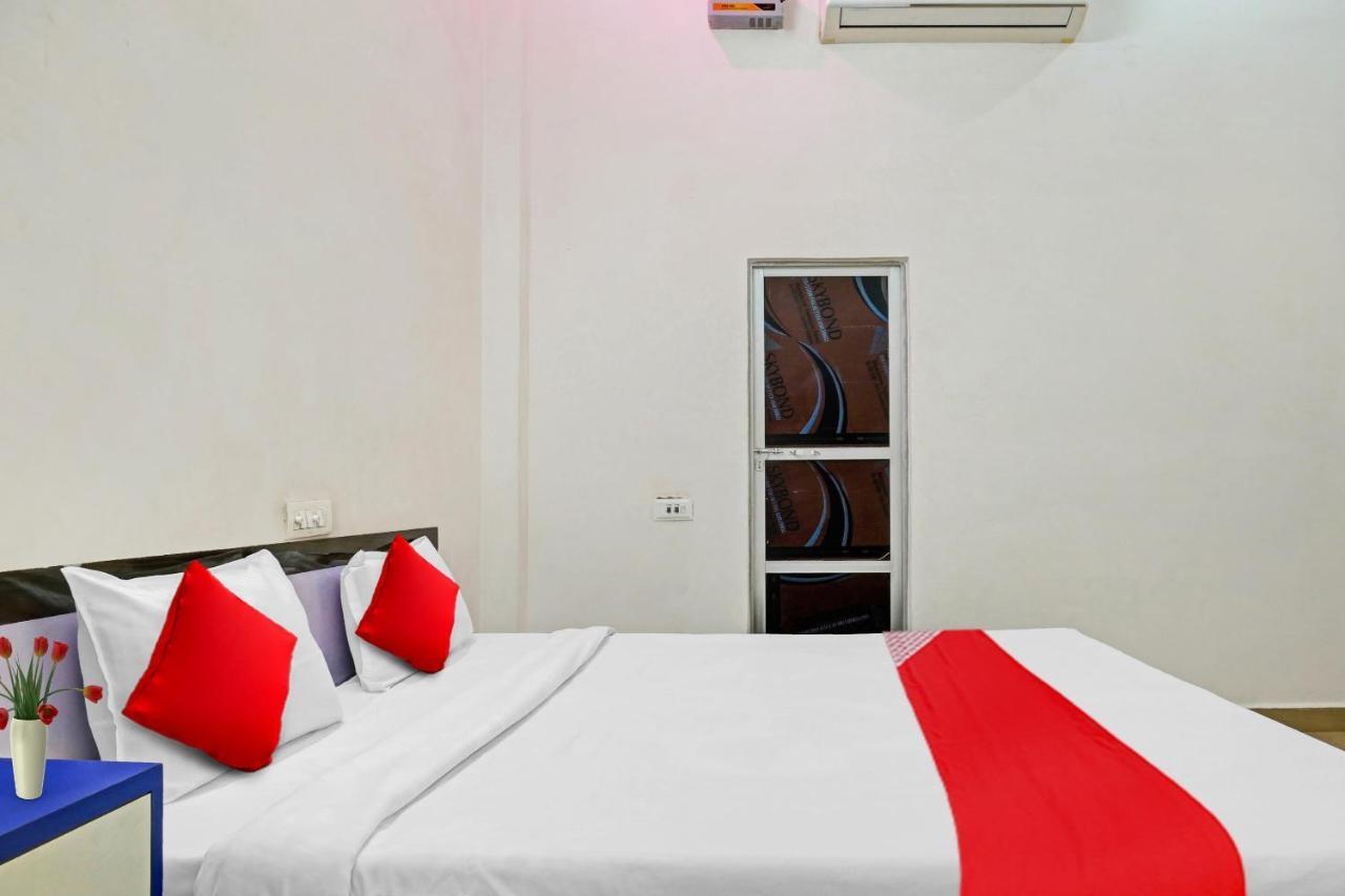 Hotel Oyo Flagship Archana Paying 3*