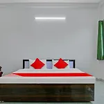 Oyo Flagship Archana Paying Guest House