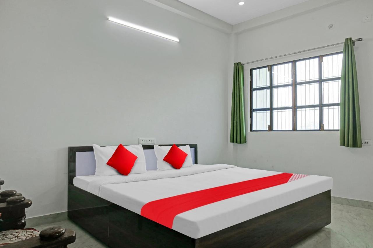 Oyo Flagship Archana Paying Hotel
